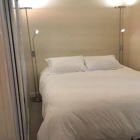 Proche Du Louvre Apartamento